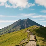 Puy Mary : les quatre versants de montée et lequel choisir selon son niveau